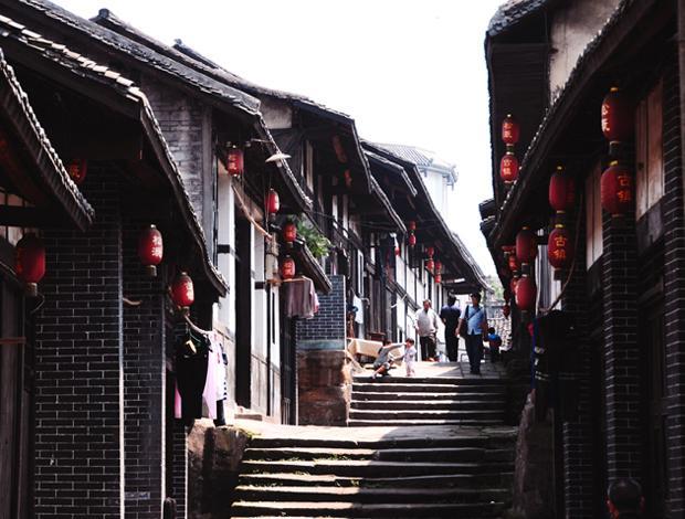 努力跳跃